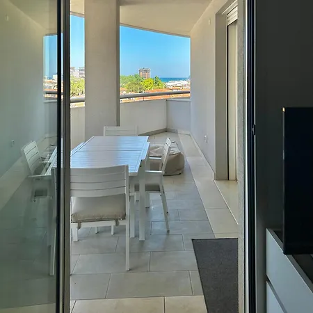 Apartamento Eleven Centro Mare