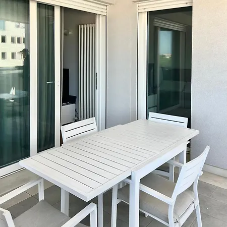 Apartamento Eleven Centro Mare
