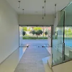 Eleven Centro Mare アパート ペザロ